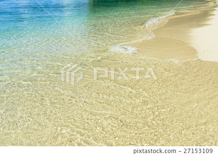 岩島的珊瑚礁的海 27153109