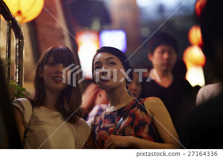 Taiwan women's journey 27164336
