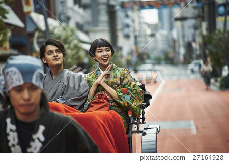 Tokyo sightseeing foreigners 27164928