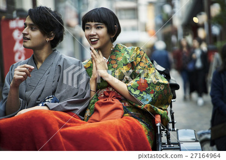 Tokyo sightseeing foreigners 27164964