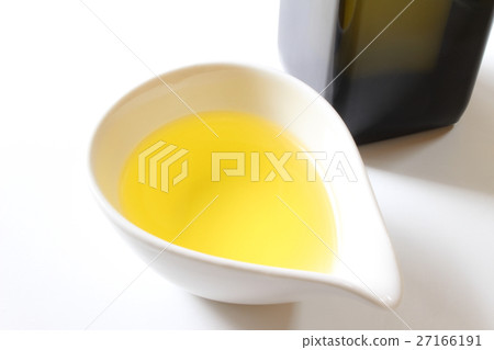 Green nut oil 27166191