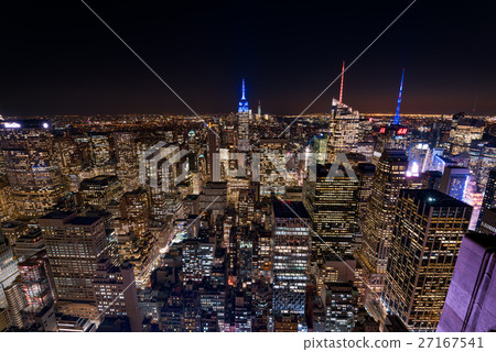 Evening view of New York / Manhattan 27167541