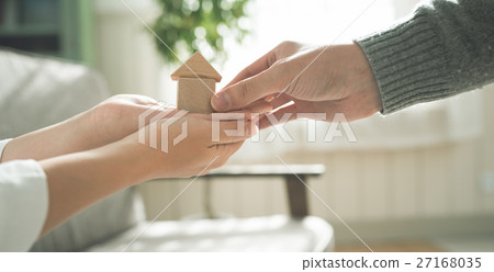 wood house  27168035