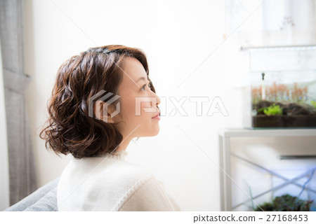 女性肖像 女性肖像 27168453