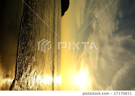 Seaside evening landscape, Katase Nishihama Beach Seaside evening landscape, Katase Nishihama Beach 27170651