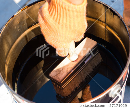 Tool for waterproofing 27171029