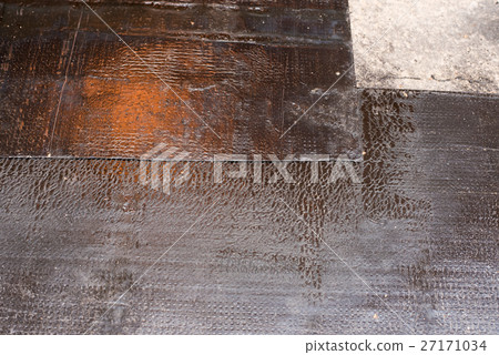 Installation of roll  waterproofing 27171034