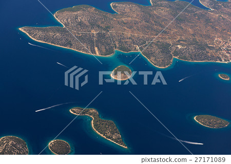 Croatia aerial view Croatia aerial view 27171089