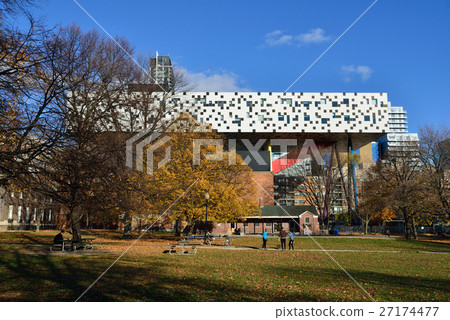 Toronto Ontario Museum of Art in Canada 27174477