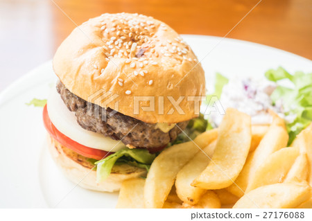 Beef hamburger 27176088