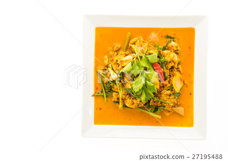 Stir fried crab with curry 27195488