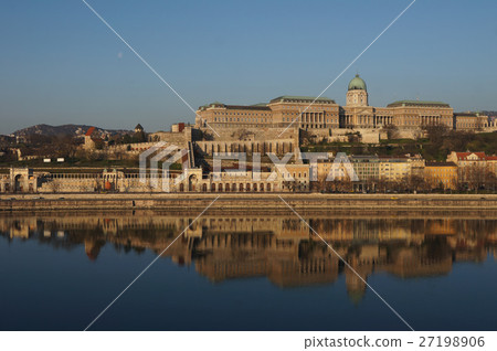 匈牙利王宮在布達佩斯 27198906