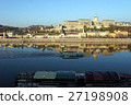 Hungarian royal palace in Budapest 27198908