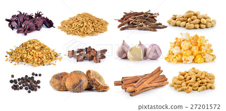 Dried figs, pepper corn, chili seeds, Spice cloves 27201572
