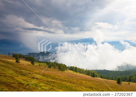 Dramatic evening in Gerlitzen Apls before storm Dramatic evening in Gerlitzen Apls before storm 27202367