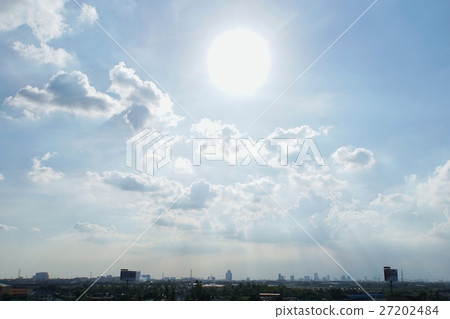 Skyline, sun, backlight, cityscapes taken from high ground 27202484