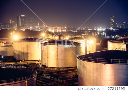 Night view oil tanks Night view oil tanks 27211595