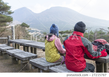 男女徒步旅行 27215787