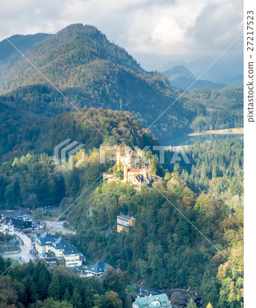 Hohenschwangau castle with lake Alpsee Hohenschwangau castle with lake Alpsee 27217523