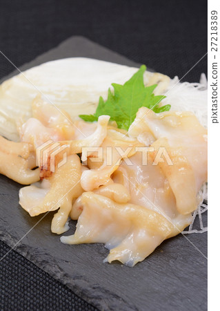 美味的白色醃製貝類生魚片 27218389