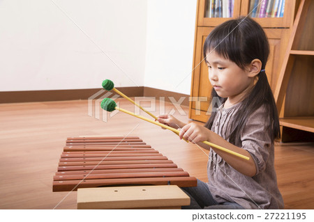 Girl, xylophone, playing 27221195