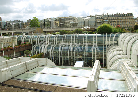 Paris Paris 27221359