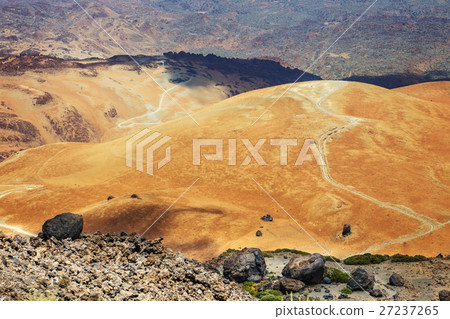 Montana Blanca in Teide National Park, Tenerife Montana Blanca in Teide National Park, Tenerife 27237265