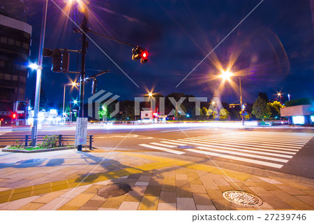 在午夜東京青山的道路 在午夜東京青山的道路 27239746