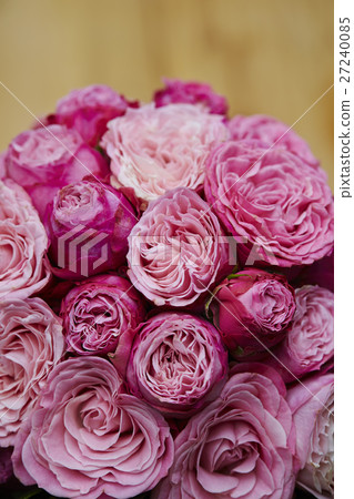Roses bouquet Roses bouquet 27240085