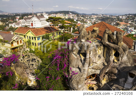 Bizarre Crazy house in Dalat, Vietnam 27240108