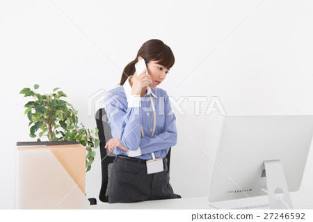 女商人（電話） 27246592