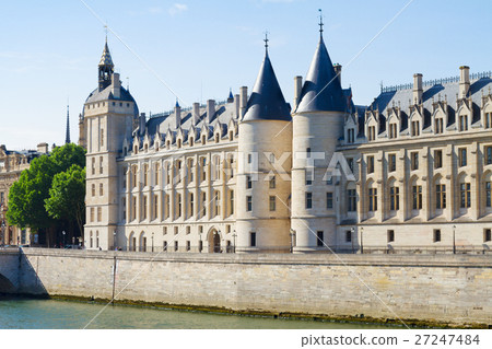 La Conciergerie, Paris, France 27247484