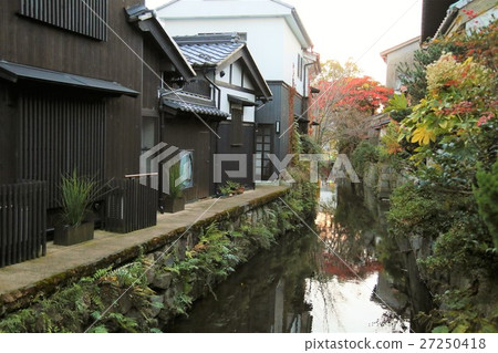 At Nagahama At Nagahama 27250418