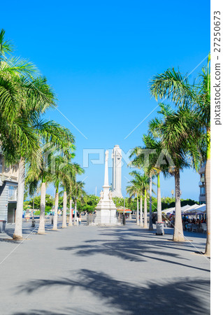 Santa Cruz de Tenerife 27250673