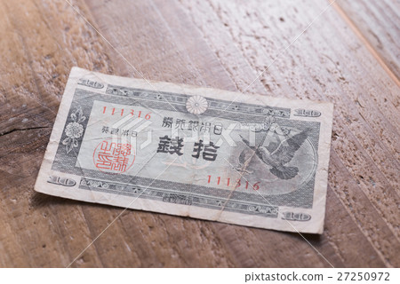 Coin banknote 27250972