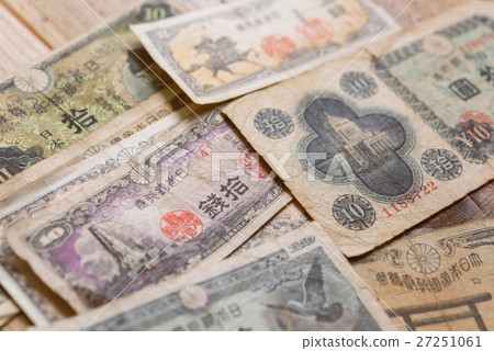 Coin banknote 27251061