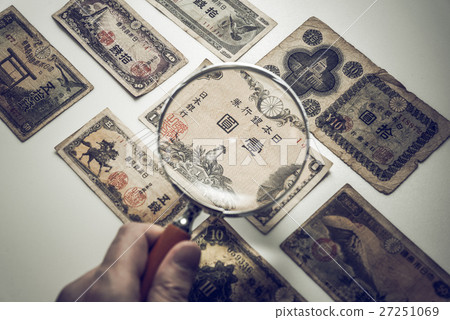 Coin banknote Coin banknote 27251069