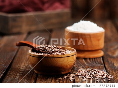 flax seed and flour 27252543