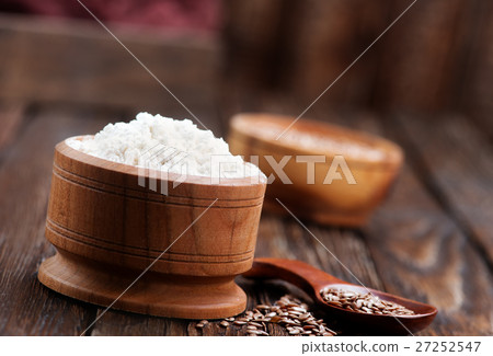 flax seed and flour 27252547