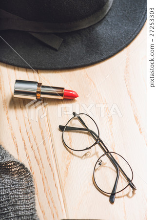 Accessories for modern working woman Accessories for modern working woman 27253303