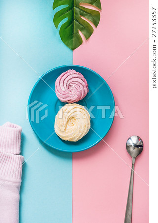 Twirled zephyrs at small saucer Twirled zephyrs at small saucer 27253357