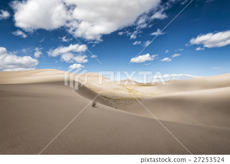 Great Sand Dunes National Park, Colorado, USA 27253524