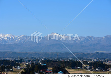 在初冬的雪Mizuka山上 在初冬的雪Mizuka山上 27253708
