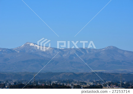 Miyazukayama and Mt. Komagatake in the early winter shining clearly Miyazukayama and Mt. Komagatake in the early winter shining clearly 27253714