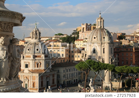 Venice square seen from Vittorio Emanuele II Memorial Hall Venice square seen from Vittorio Emanuele II Memorial Hall 27257928