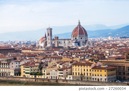 above view town and Cathedral in Florence 27260034