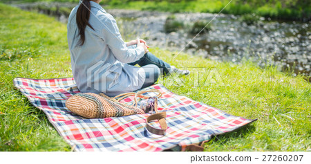 Spring portrait 27260207