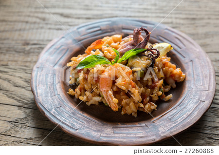 Seafood paella 27260888