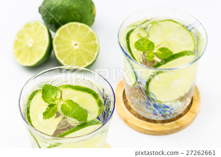 Lime carbonated water 27262661