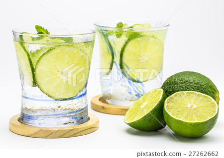 Lime carbonated water 27262662
